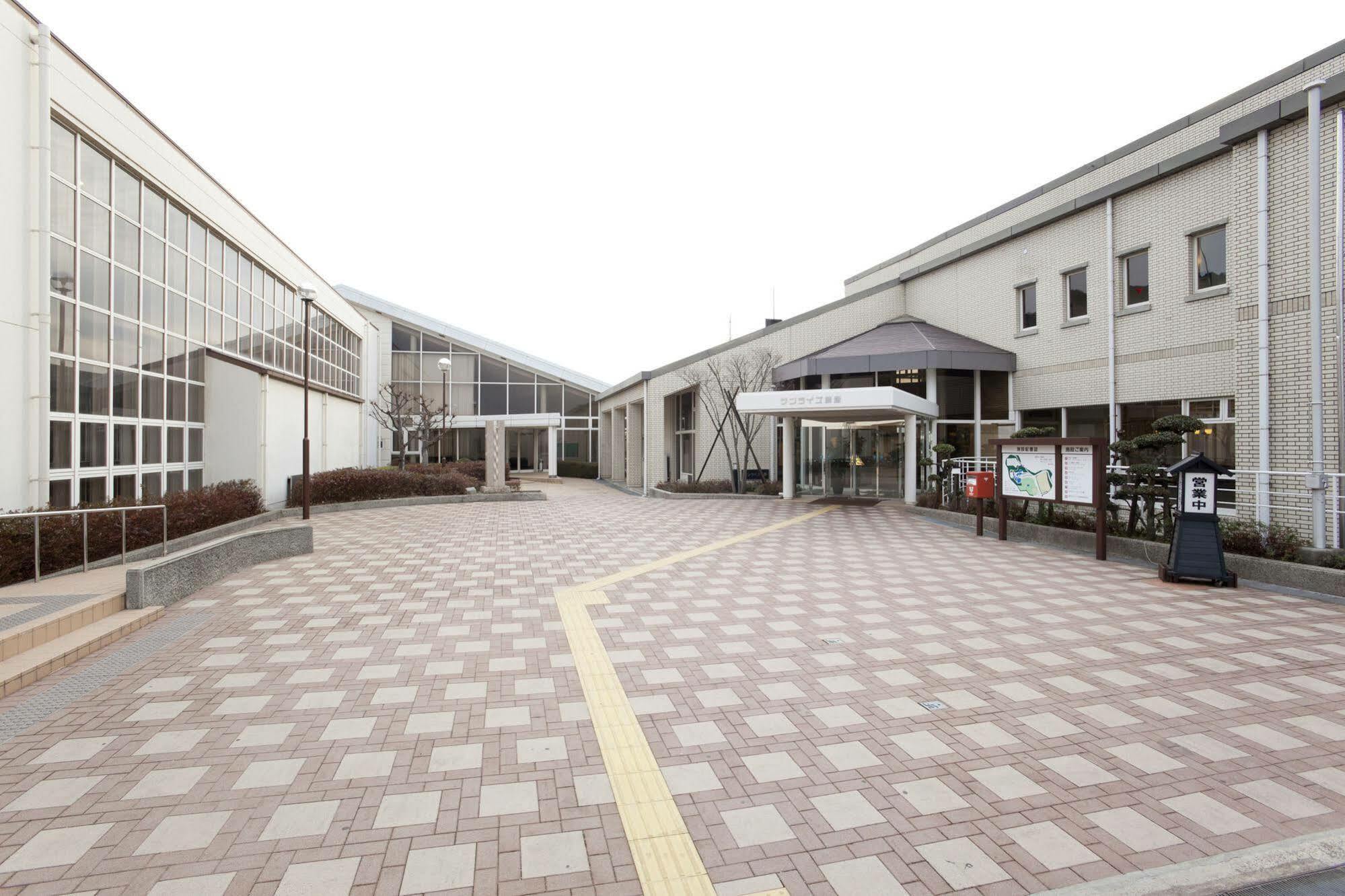 מלון Minamiawaji Sunrise Awaji מראה חיצוני תמונה